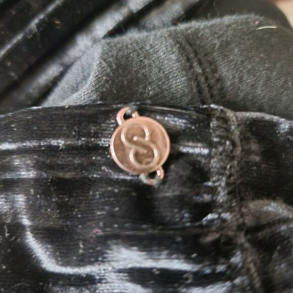 CALIA By Carrie Underwood Black Effortless Hoodie. Size XS. - Picture 7 of 7